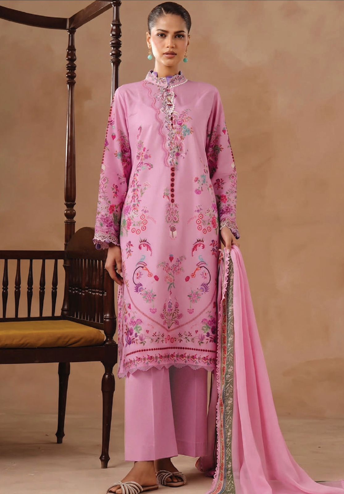 Sana Safinaz Lawn 3pc suite
